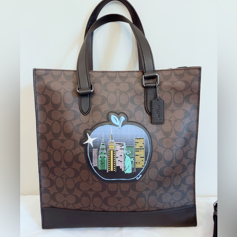 NWT Coach Graham Structured Tote In Signature Canvas With Souvenir Patches C6634 - Picture 5 of 13